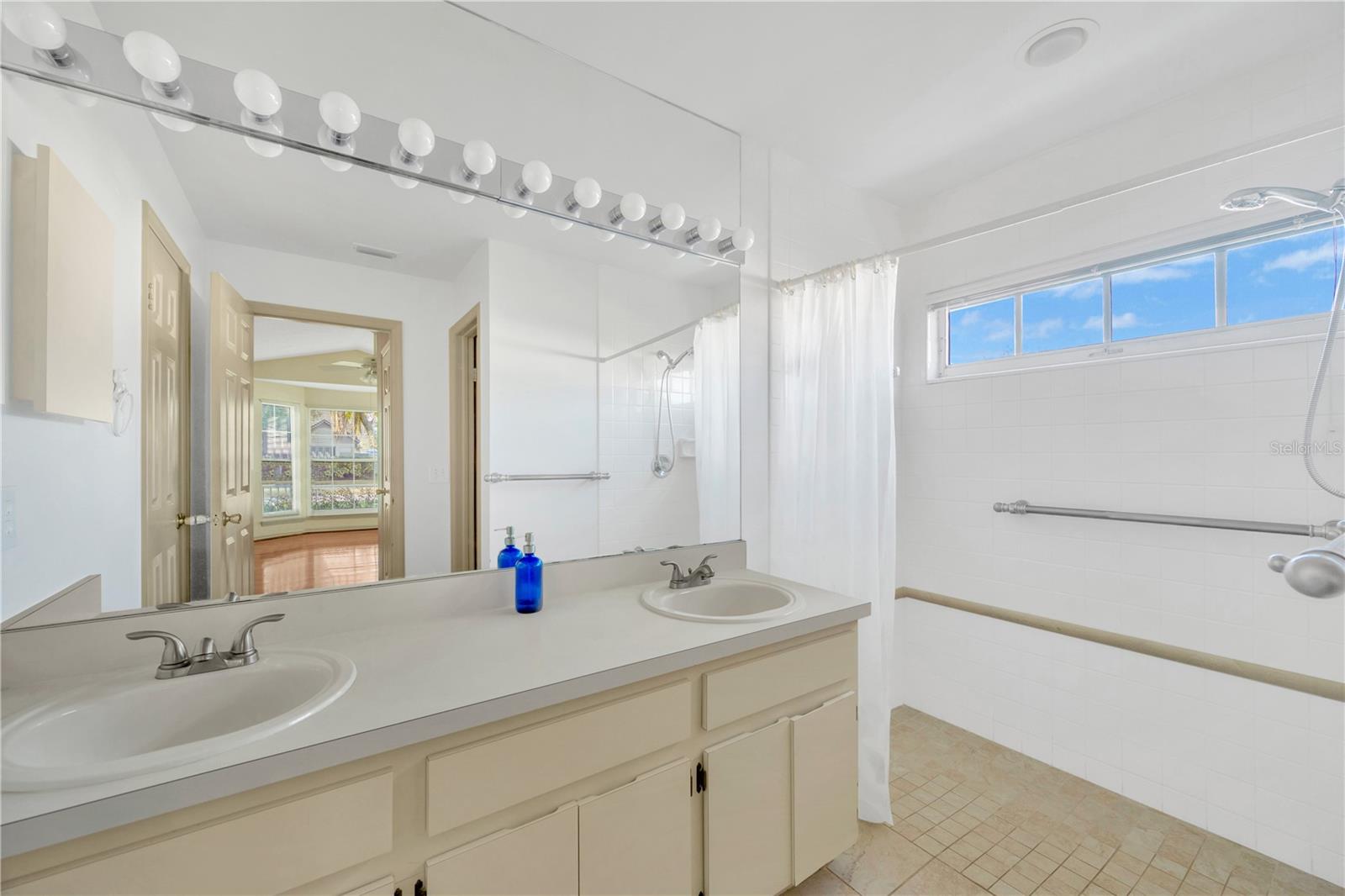 Image 19 of 48 For 1610 Elk Spring Drive