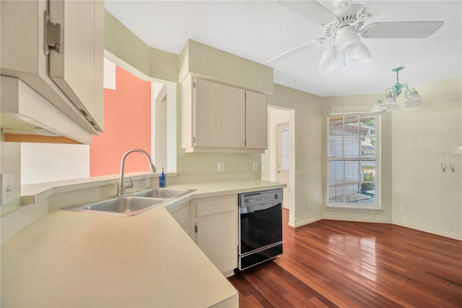 Image 9 of 48 For 1610 Elk Spring Drive