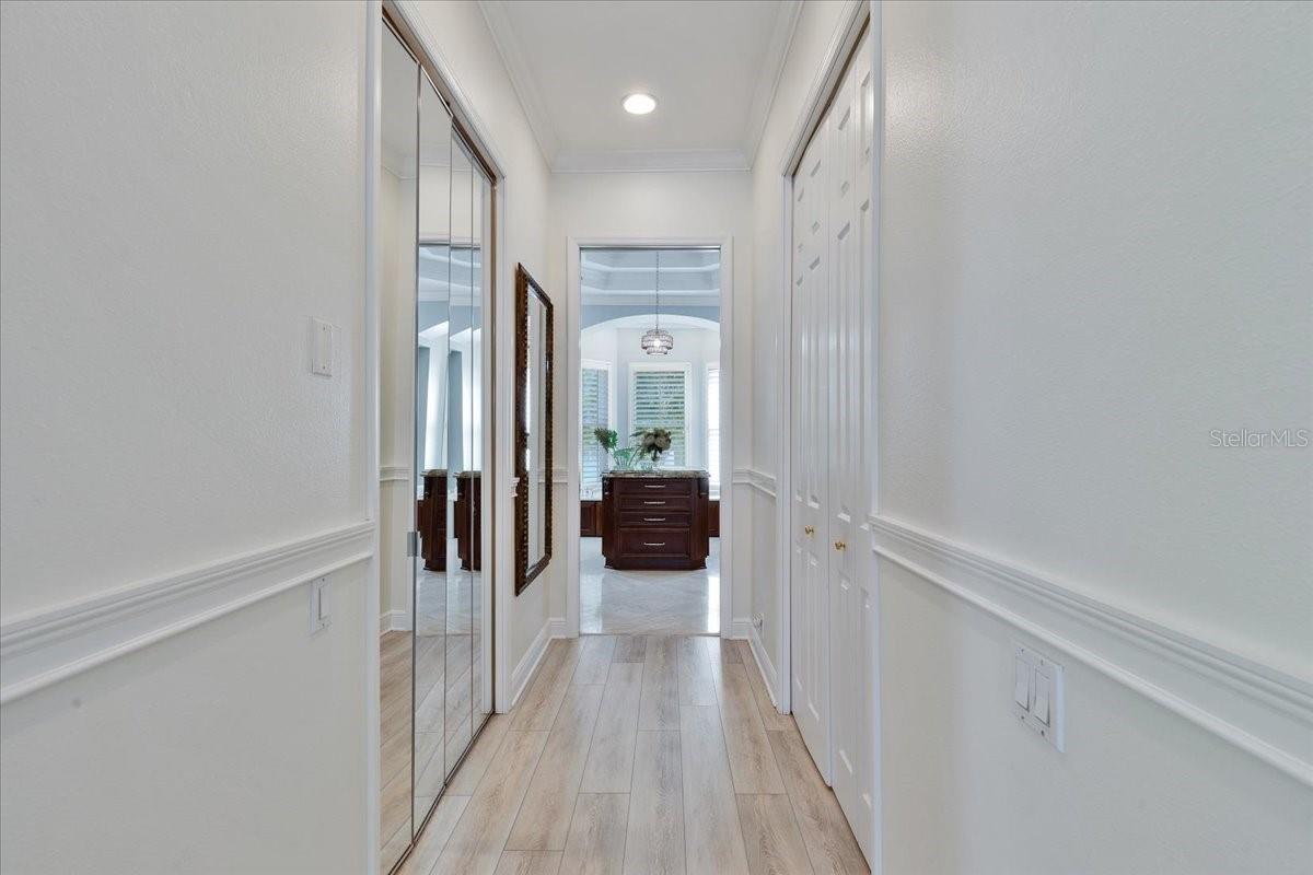 Image 24 of 97 For 9814 Emerald Links Drive