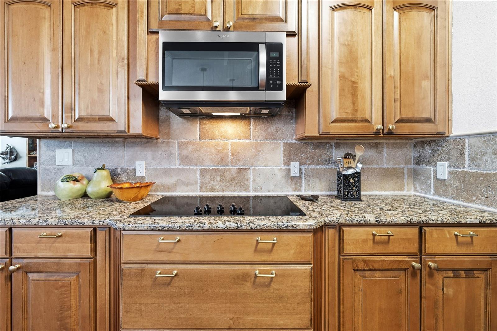 Image 17 of 52 For 2209 Lost River Trail