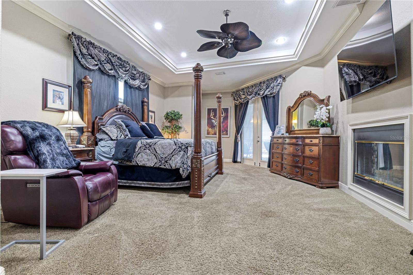 Image 22 of 52 For 2209 Lost River Trail