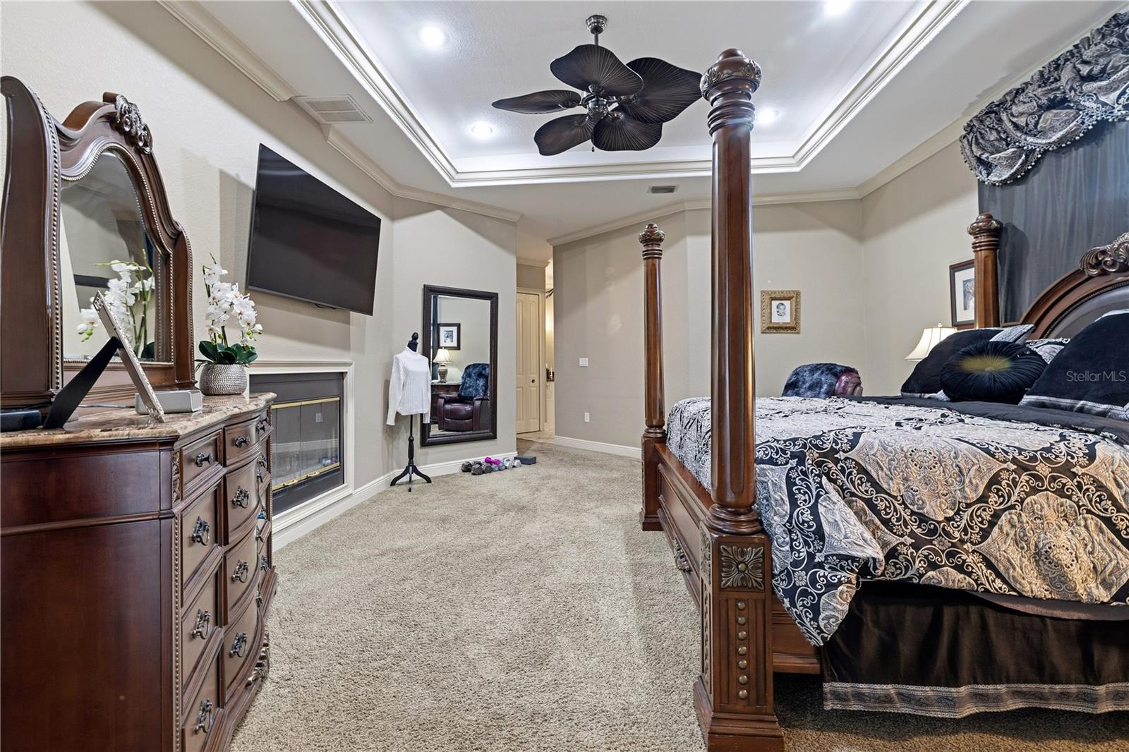 Image 24 of 52 For 2209 Lost River Trail