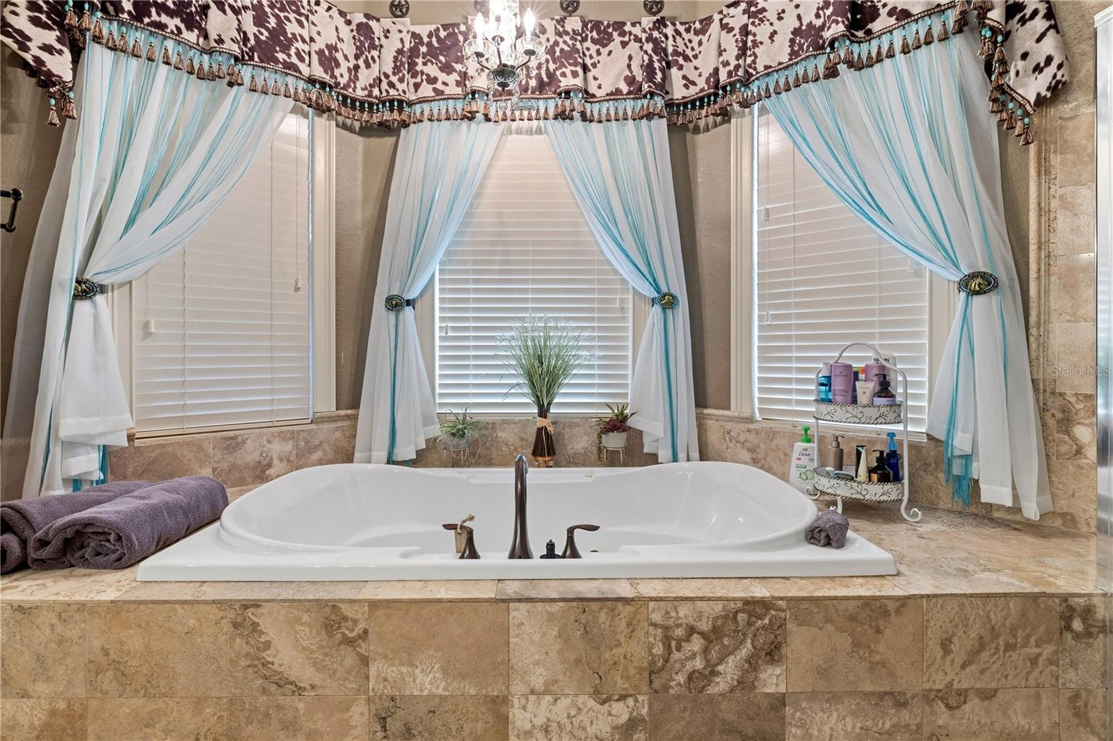 Image 27 of 52 For 2209 Lost River Trail