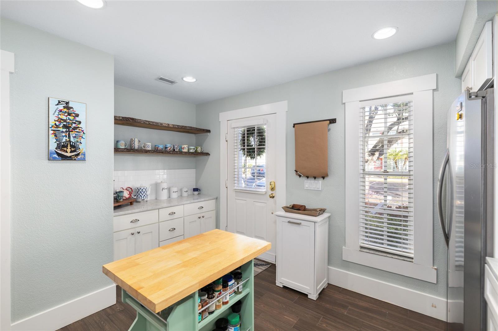 Image 5 of 24 For 3342 Wyoming Circle