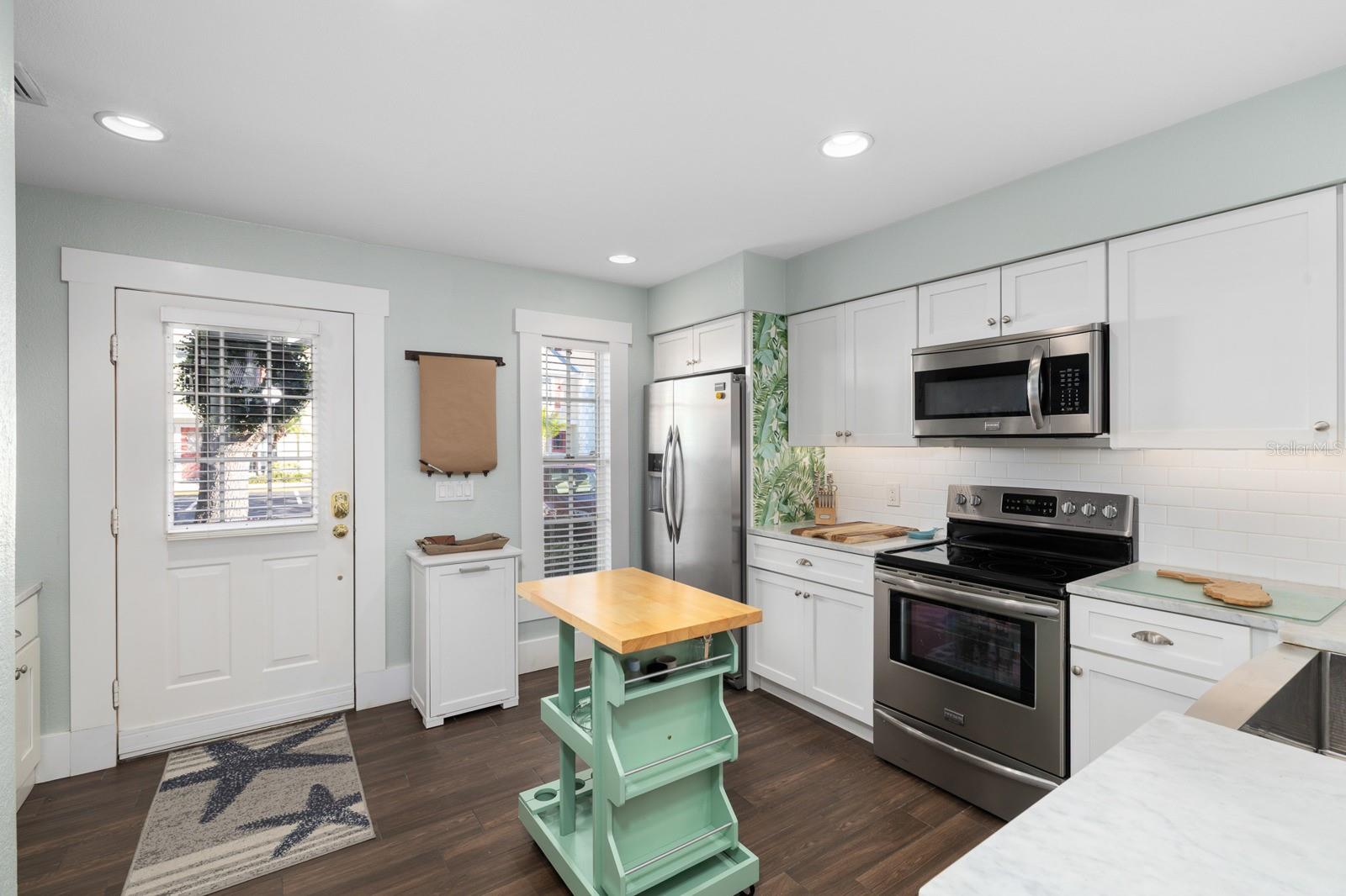 Image 6 of 24 For 3342 Wyoming Circle