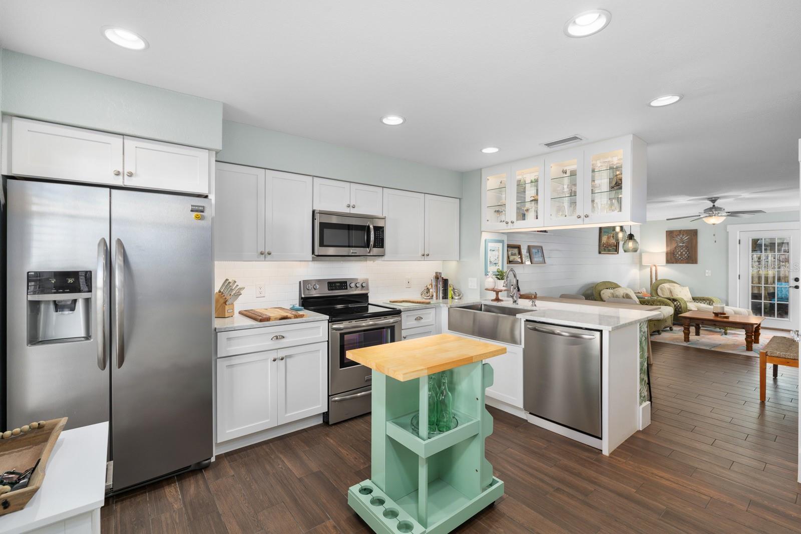 Image 7 of 24 For 3342 Wyoming Circle