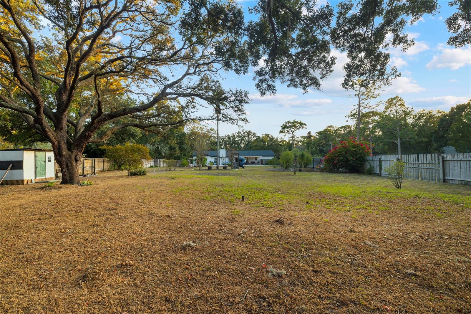 Image 47 of 72 For 7811 Pineview Drive