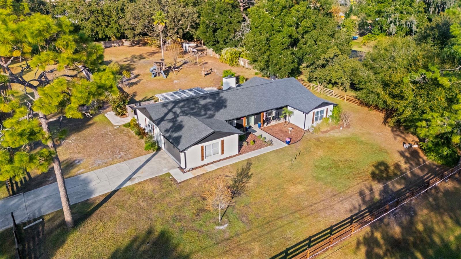 Image 57 of 72 For 7811 Pineview Drive