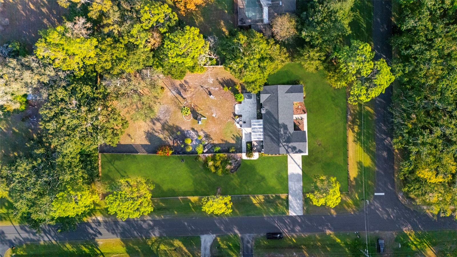 Image 63 of 72 For 7811 Pineview Drive