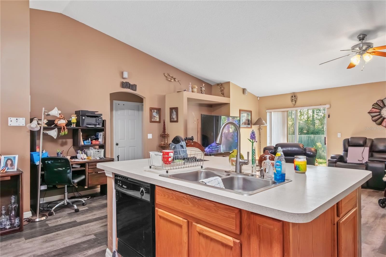 Image 24 of 46 For 49 Hemlock Trace