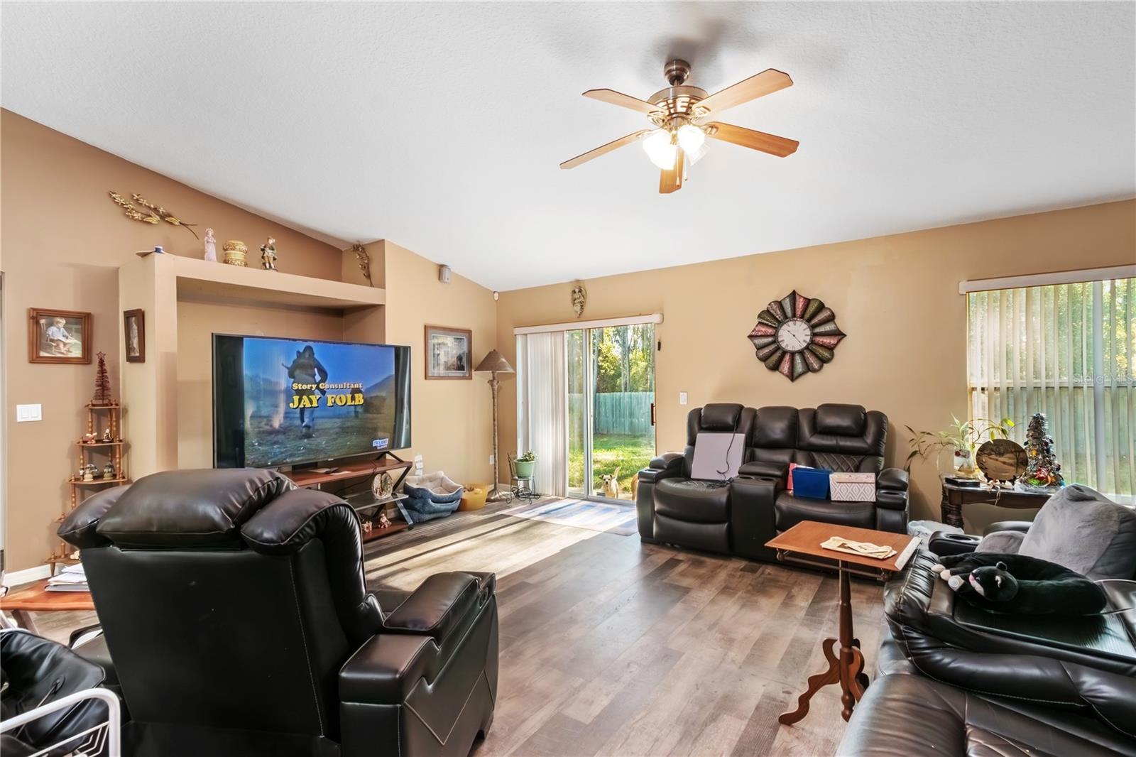 Image 27 of 46 For 49 Hemlock Trace