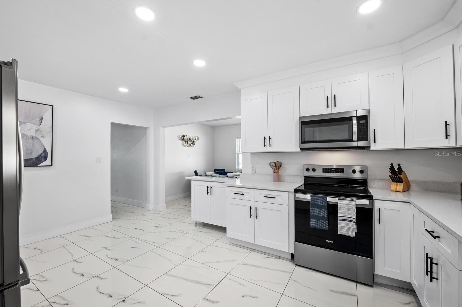 Image 10 of 31 For 3011 Douglas