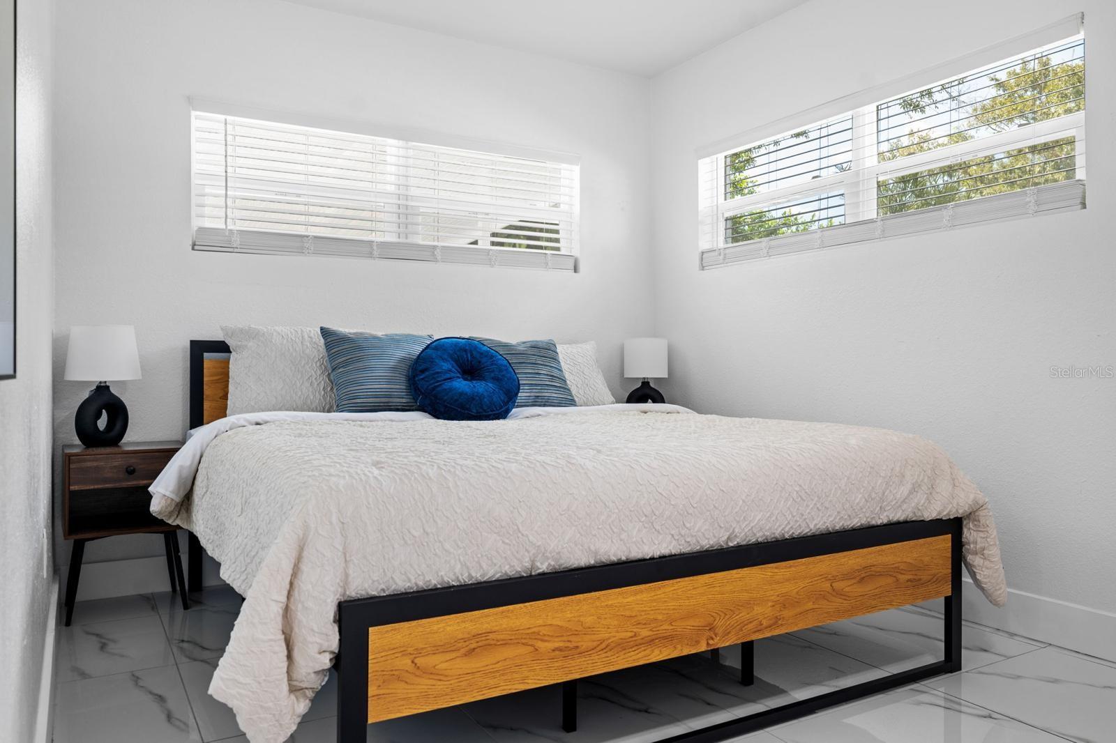 Image 14 of 31 For 3011 Douglas