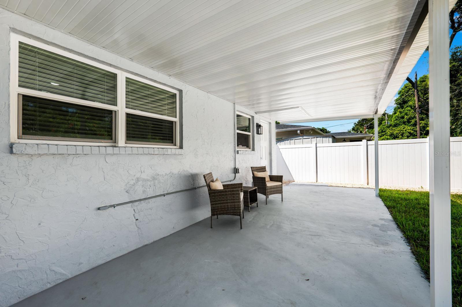 Image 25 of 31 For 3011 Douglas