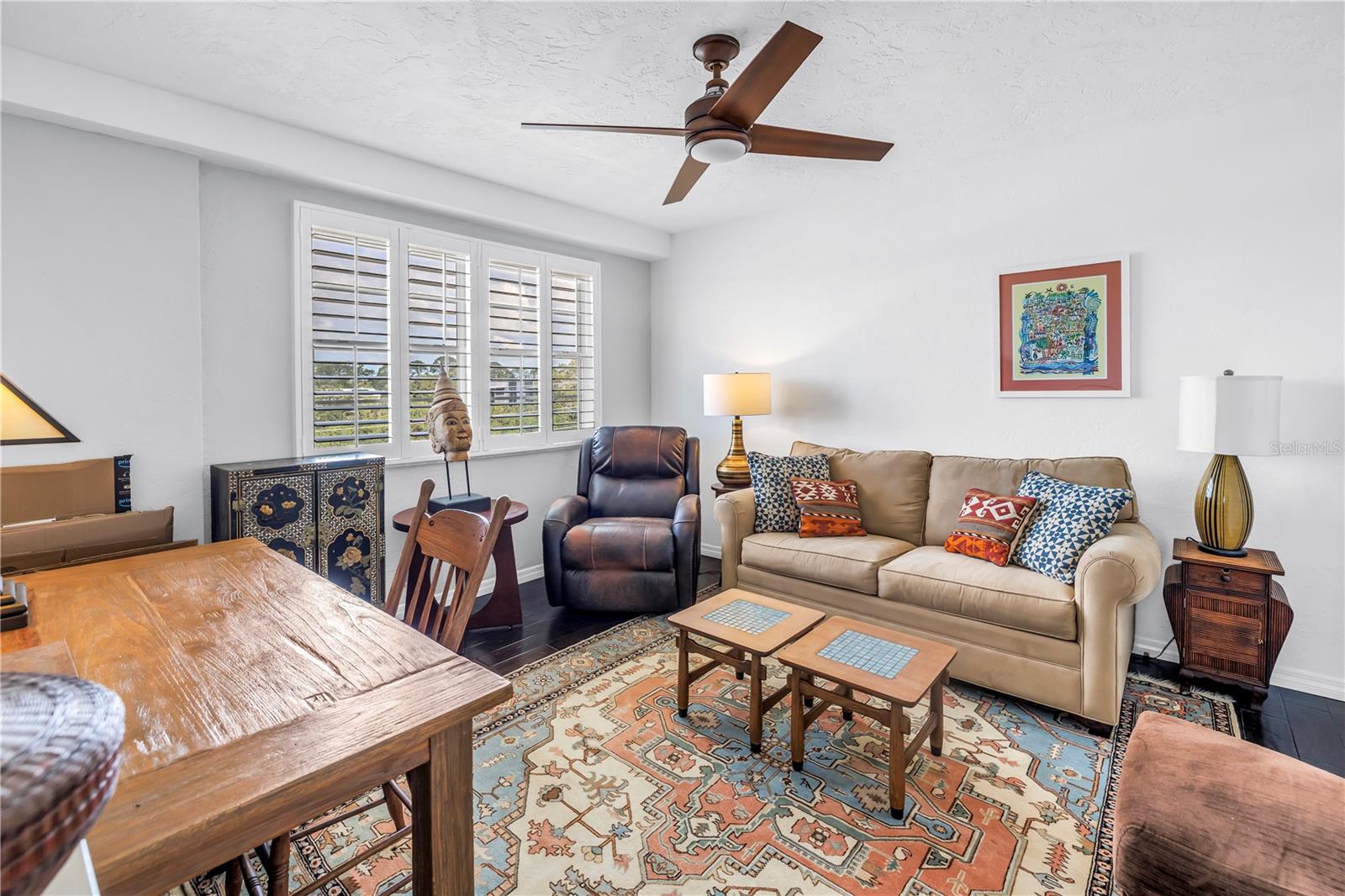 Image 24 of 32 For 4651 1st Street Ne 402