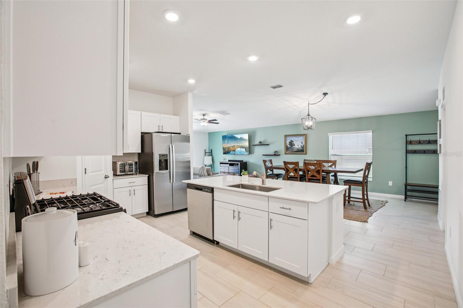 Image 10 of 44 For 22162 Nebula Way