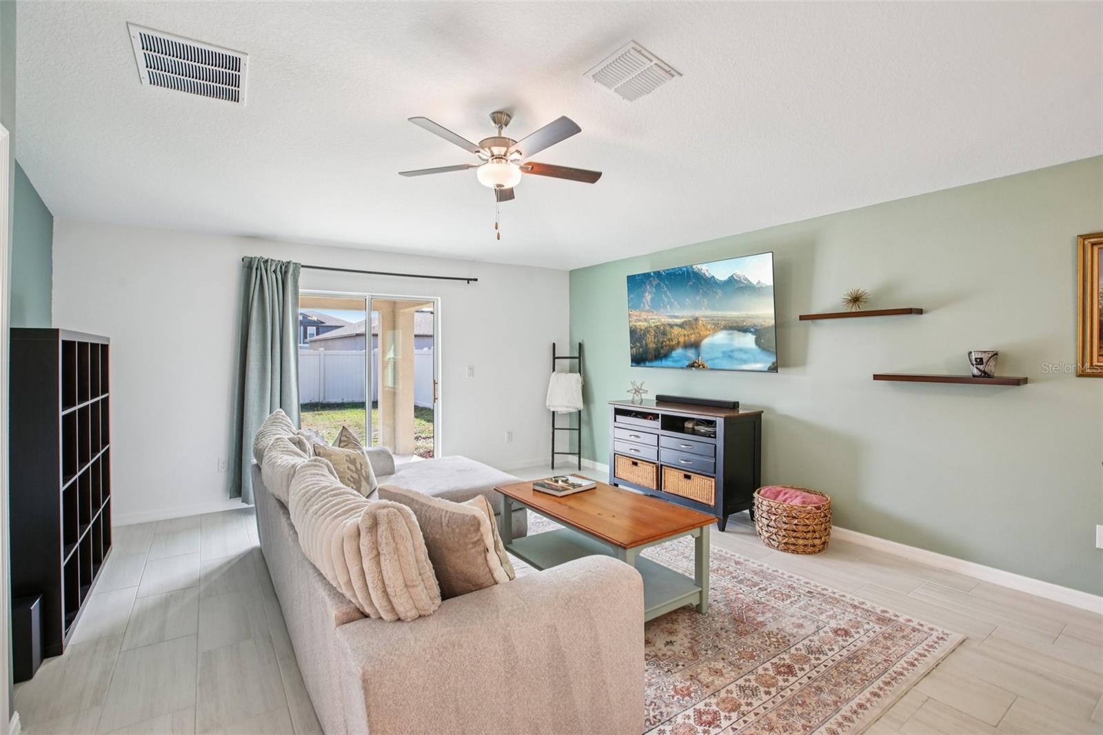 Image 14 of 44 For 22162 Nebula Way