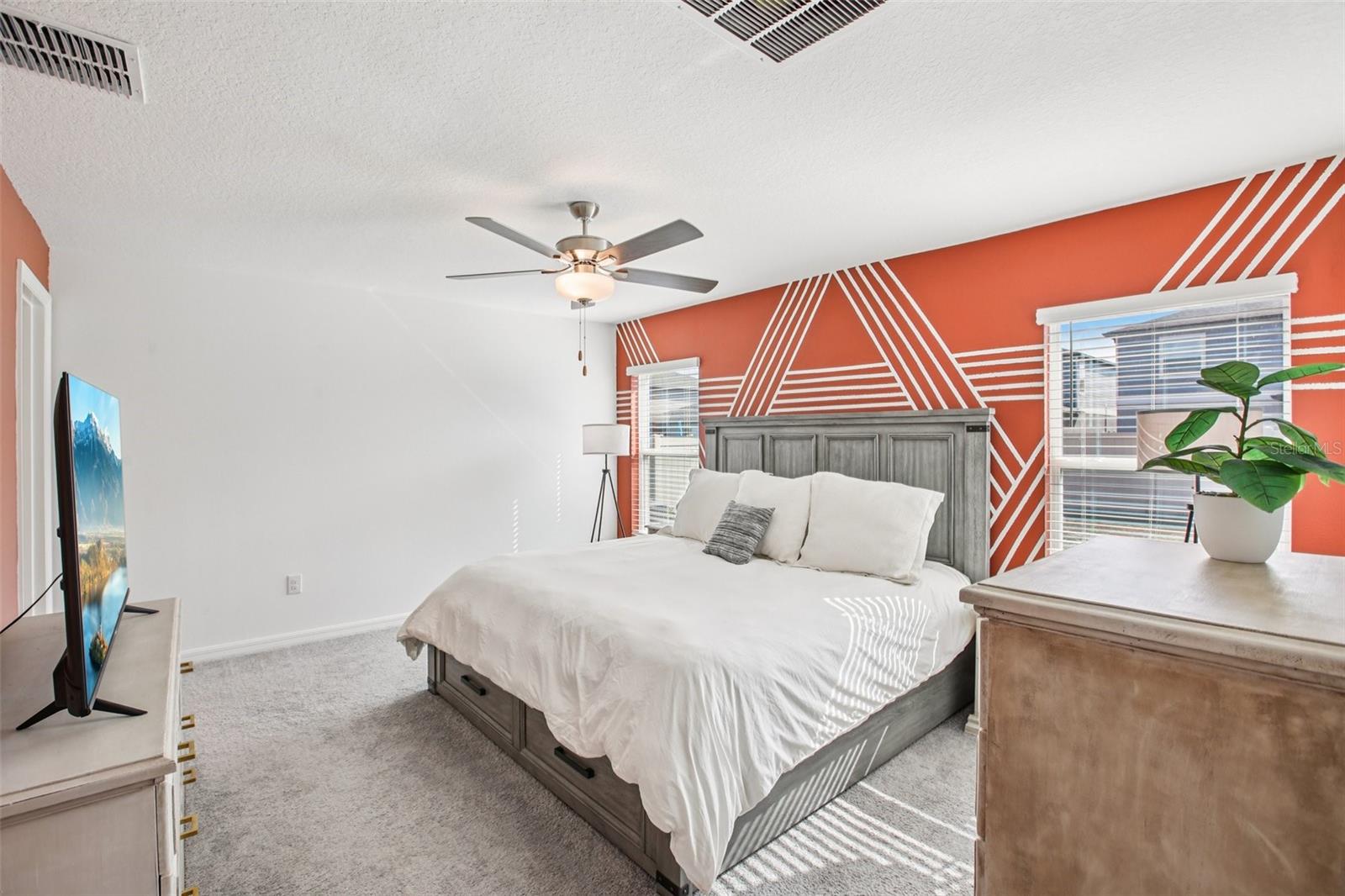 Image 16 of 44 For 22162 Nebula Way