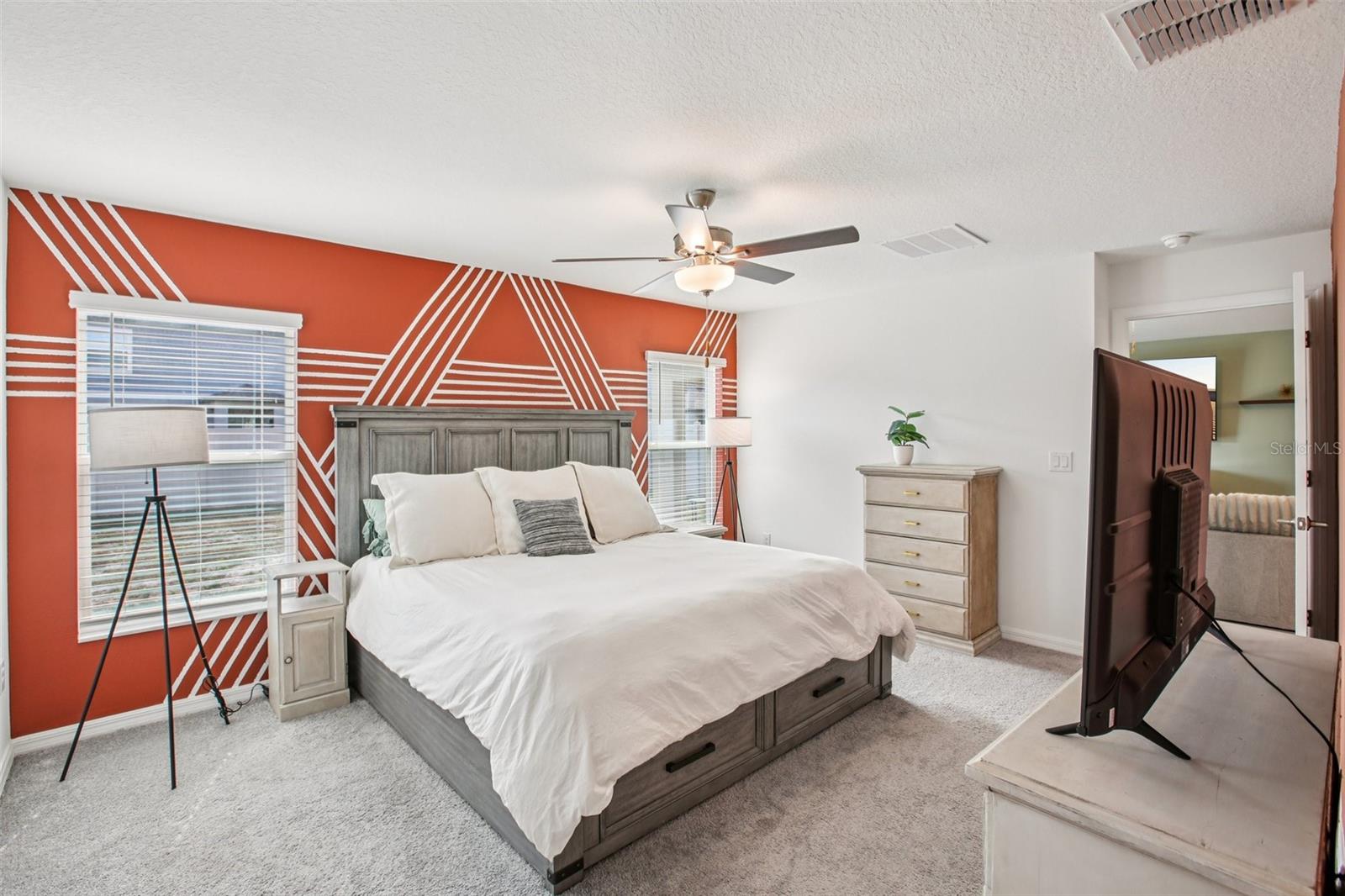 Image 18 of 44 For 22162 Nebula Way