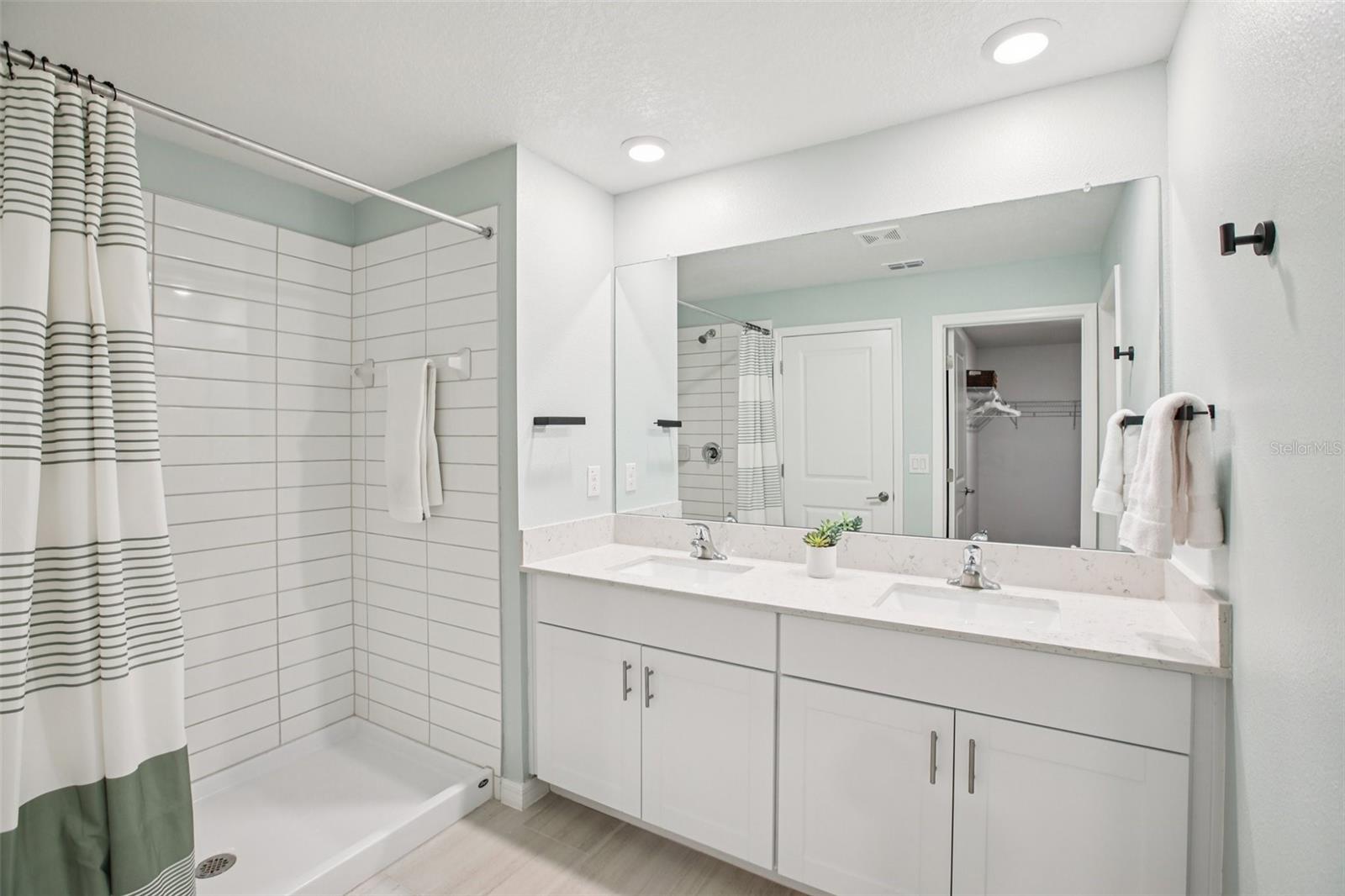 Image 21 of 44 For 22162 Nebula Way