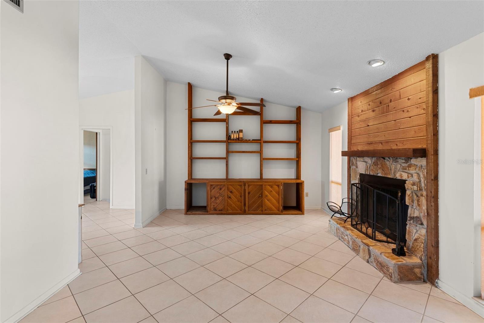 Image 11 of 38 For 5506 Bluejay Lane