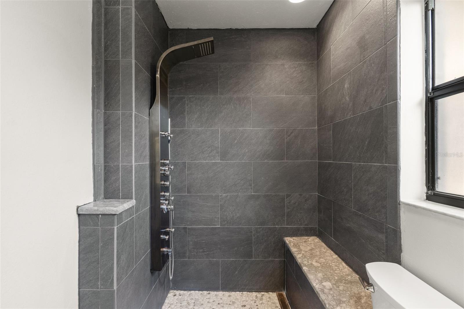 Image 22 of 38 For 5506 Bluejay Lane