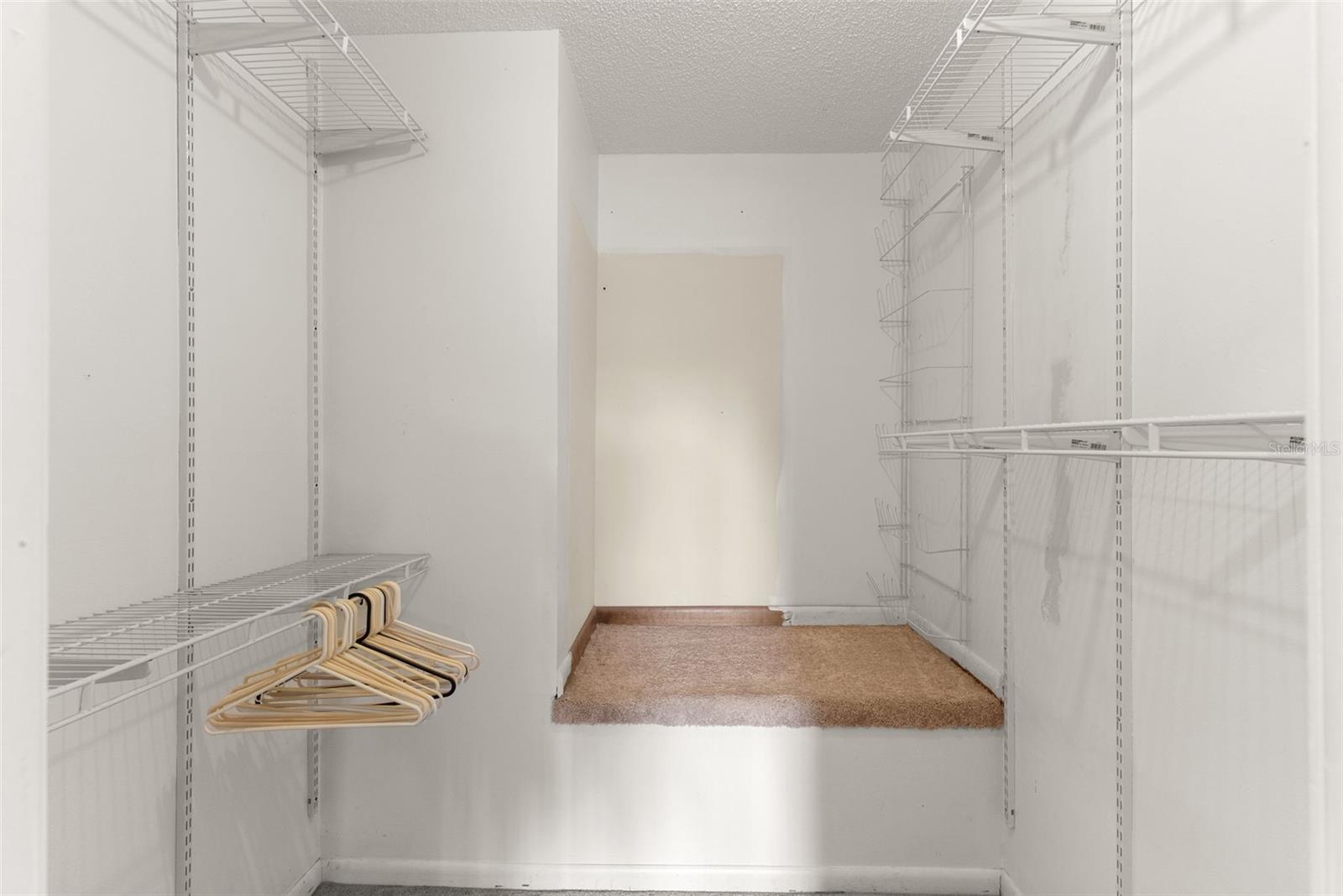 Image 23 of 38 For 5506 Bluejay Lane