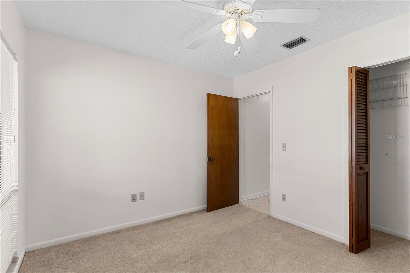 Image 25 of 38 For 5506 Bluejay Lane