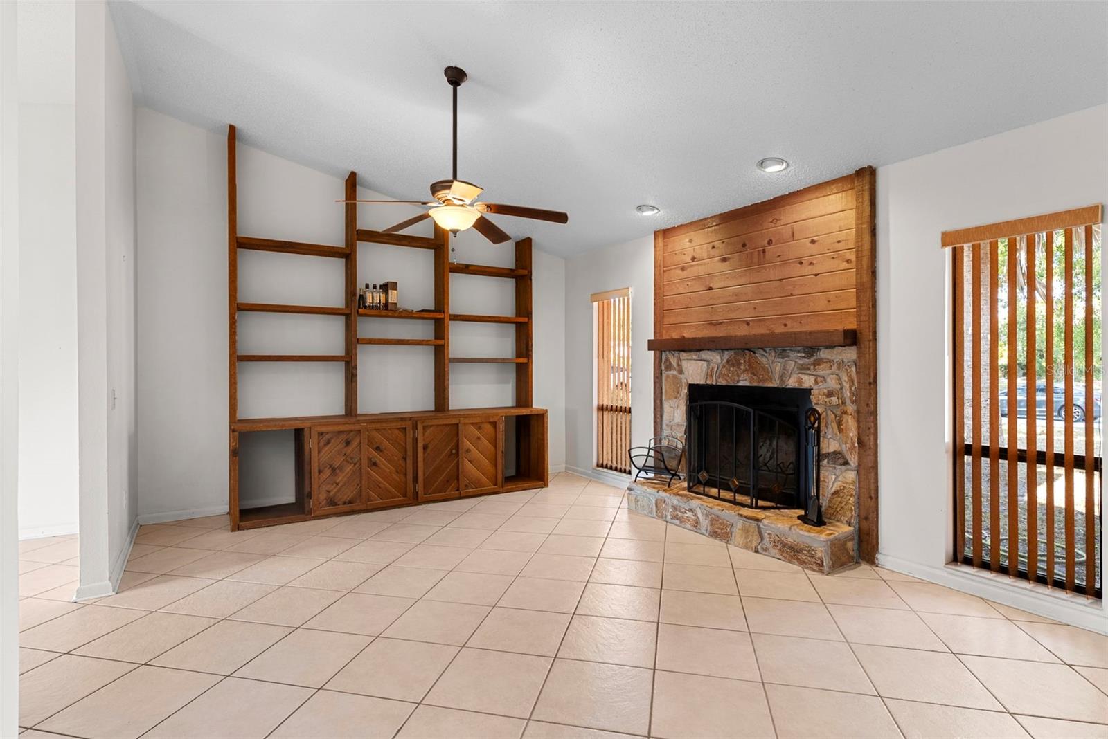 Image 8 of 38 For 5506 Bluejay Lane