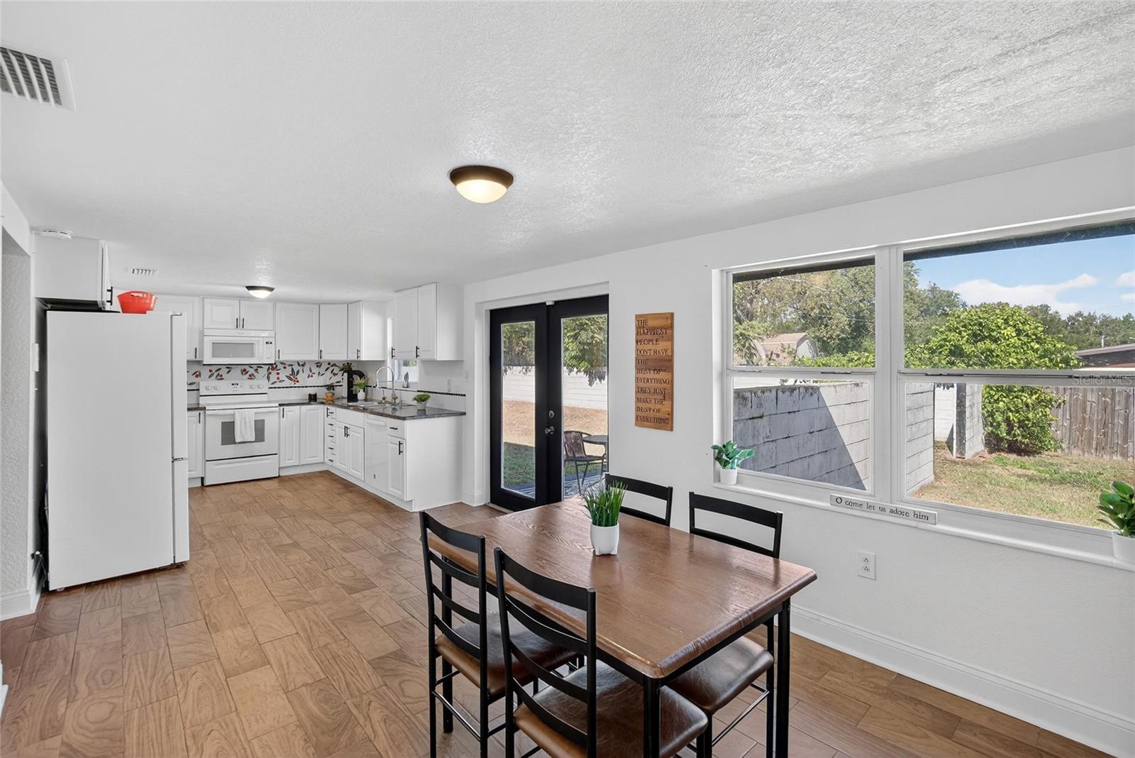 Image 10 of 67 For 4255 Sabal Palm Drive