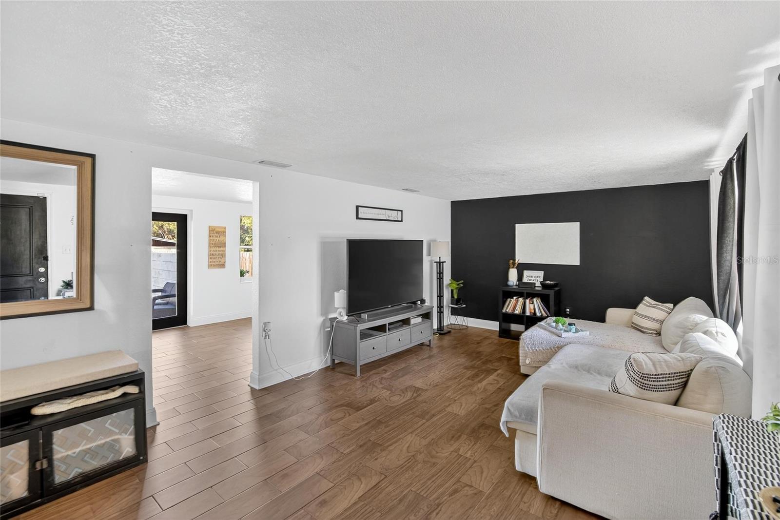 Image 4 of 67 For 4255 Sabal Palm Drive