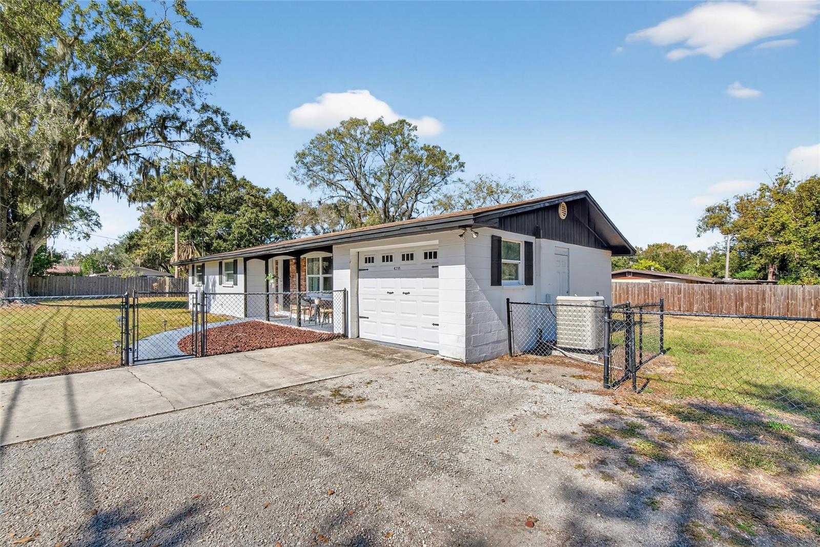 Image 43 of 67 For 4255 Sabal Palm Drive