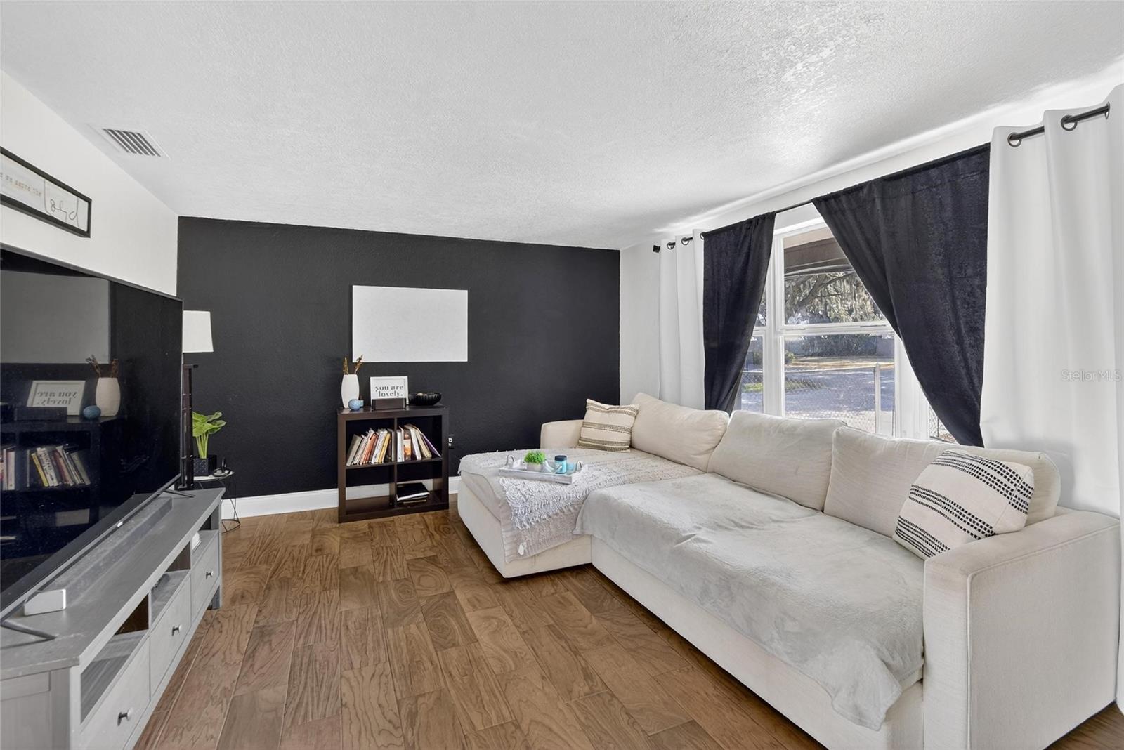 Image 7 of 67 For 4255 Sabal Palm Drive