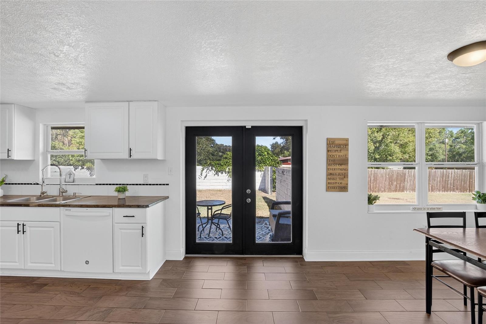 Image 8 of 67 For 4255 Sabal Palm Drive