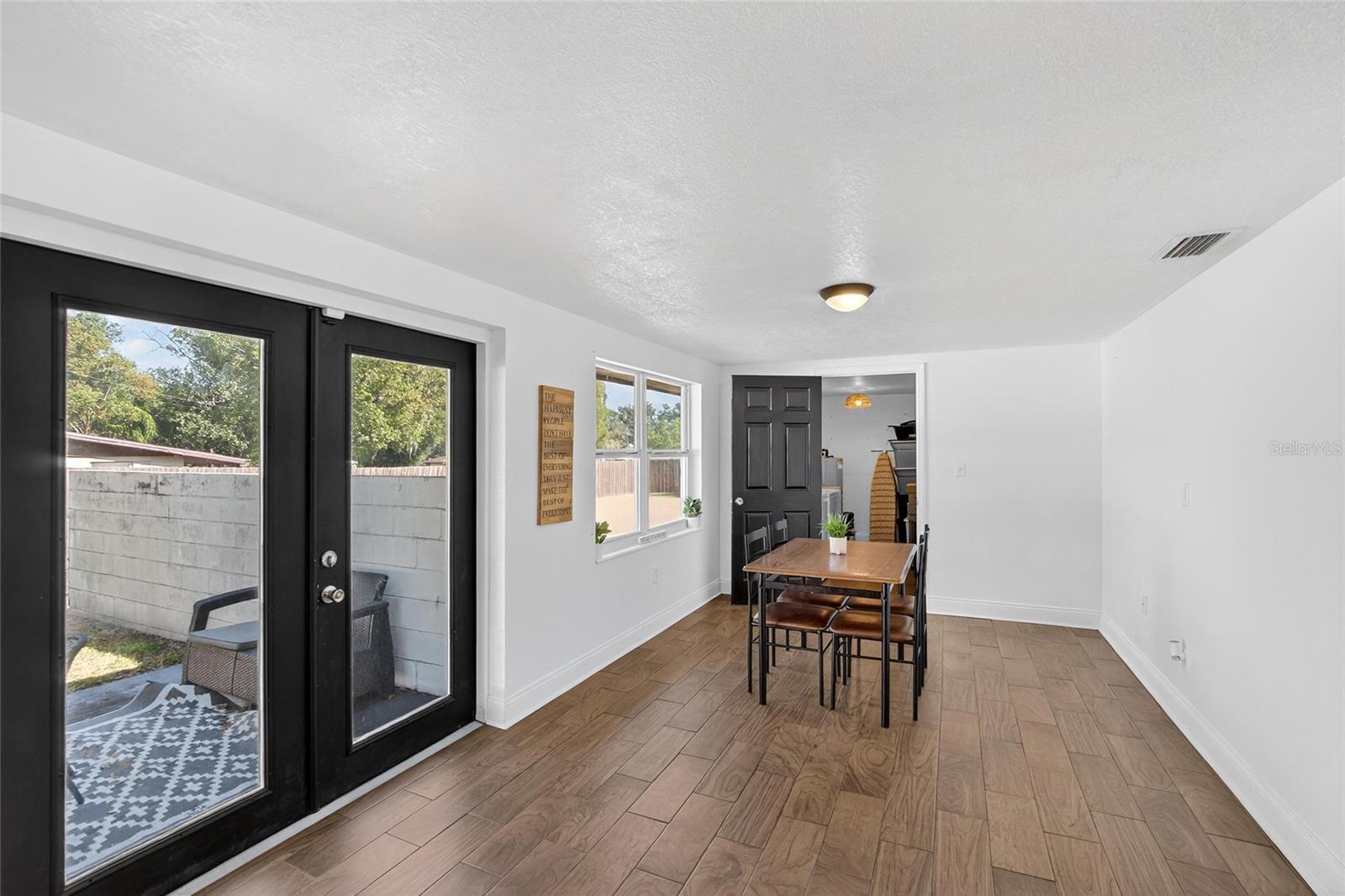 Image 9 of 67 For 4255 Sabal Palm Drive