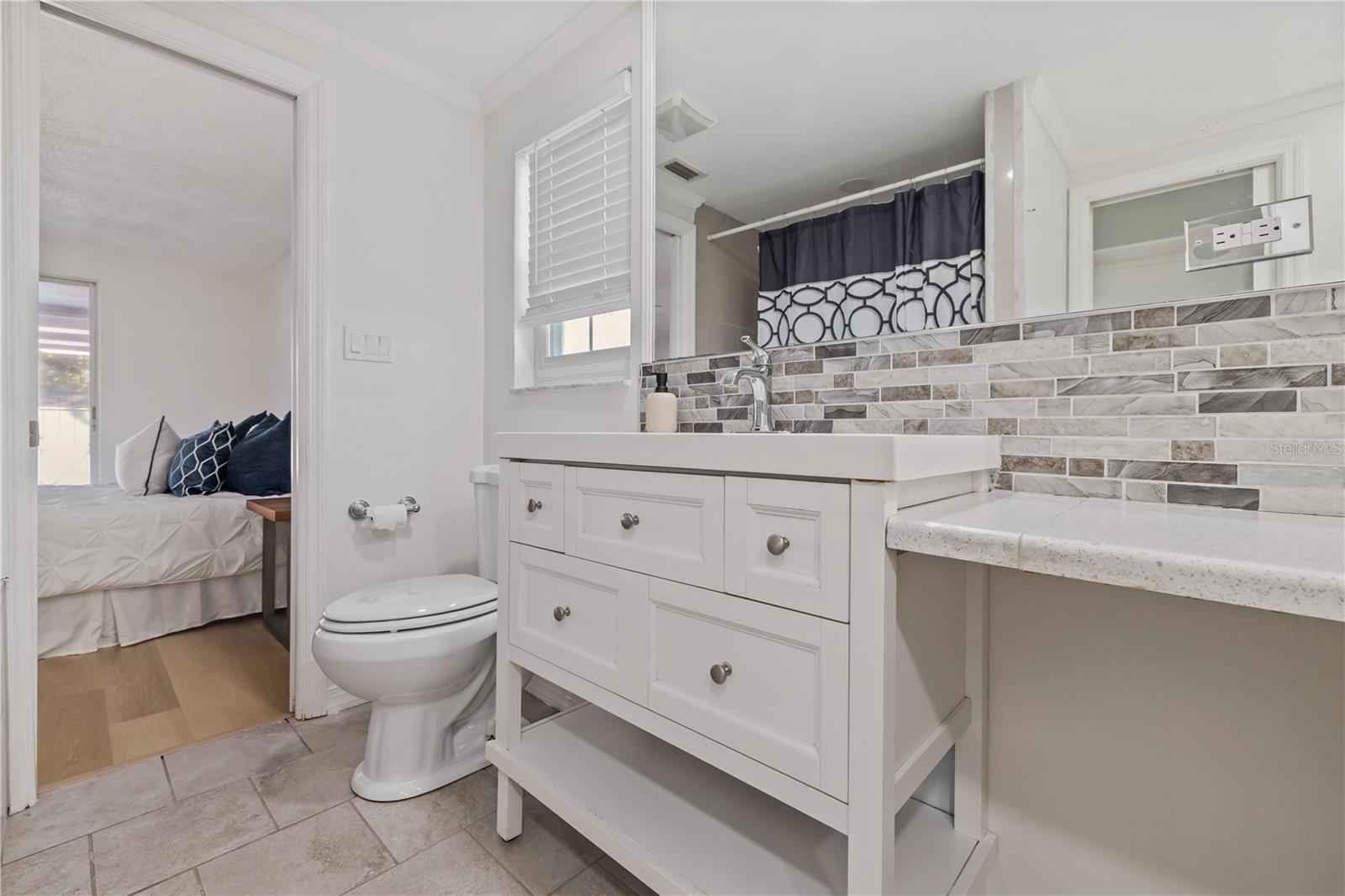 Listing photo id 18 for 7327 Heath Drive