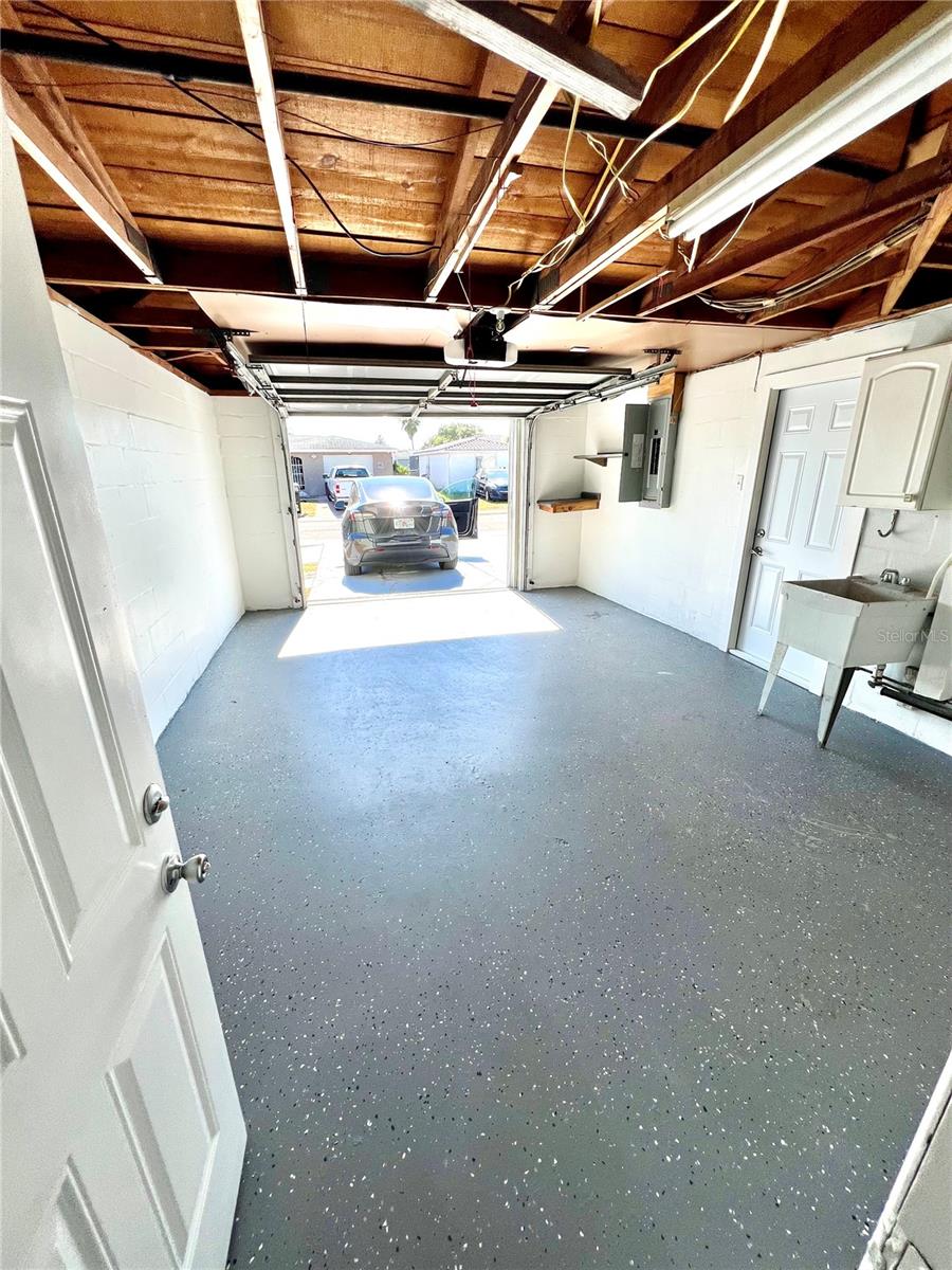 Listing photo id 22 for 7327 Heath Drive