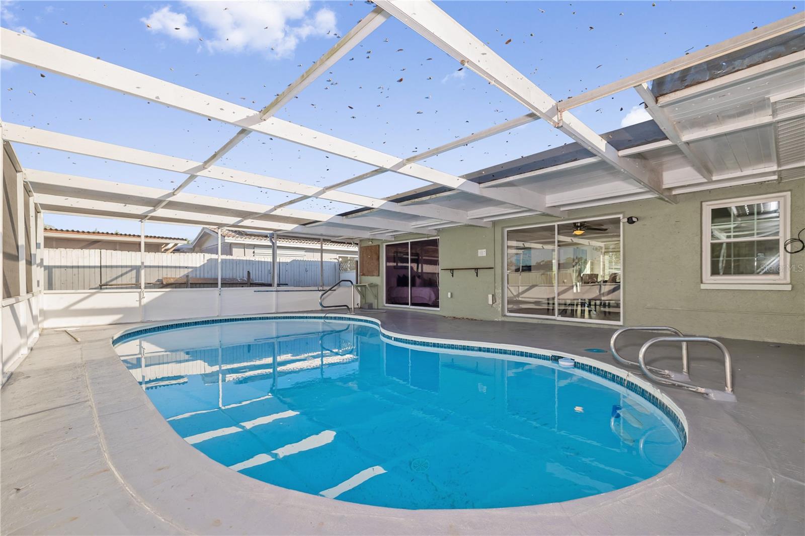 Listing photo id 23 for 7327 Heath Drive