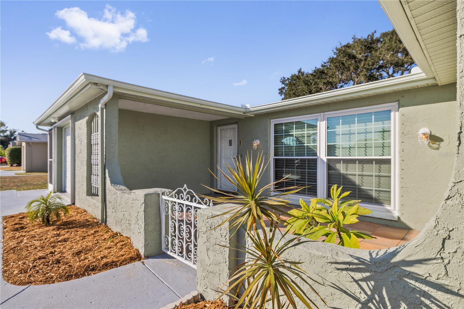 Listing photo id 1 for 7327 Heath Drive