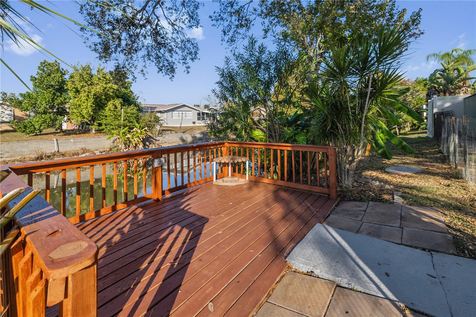 Listing photo id 30 for 7327 Heath Drive