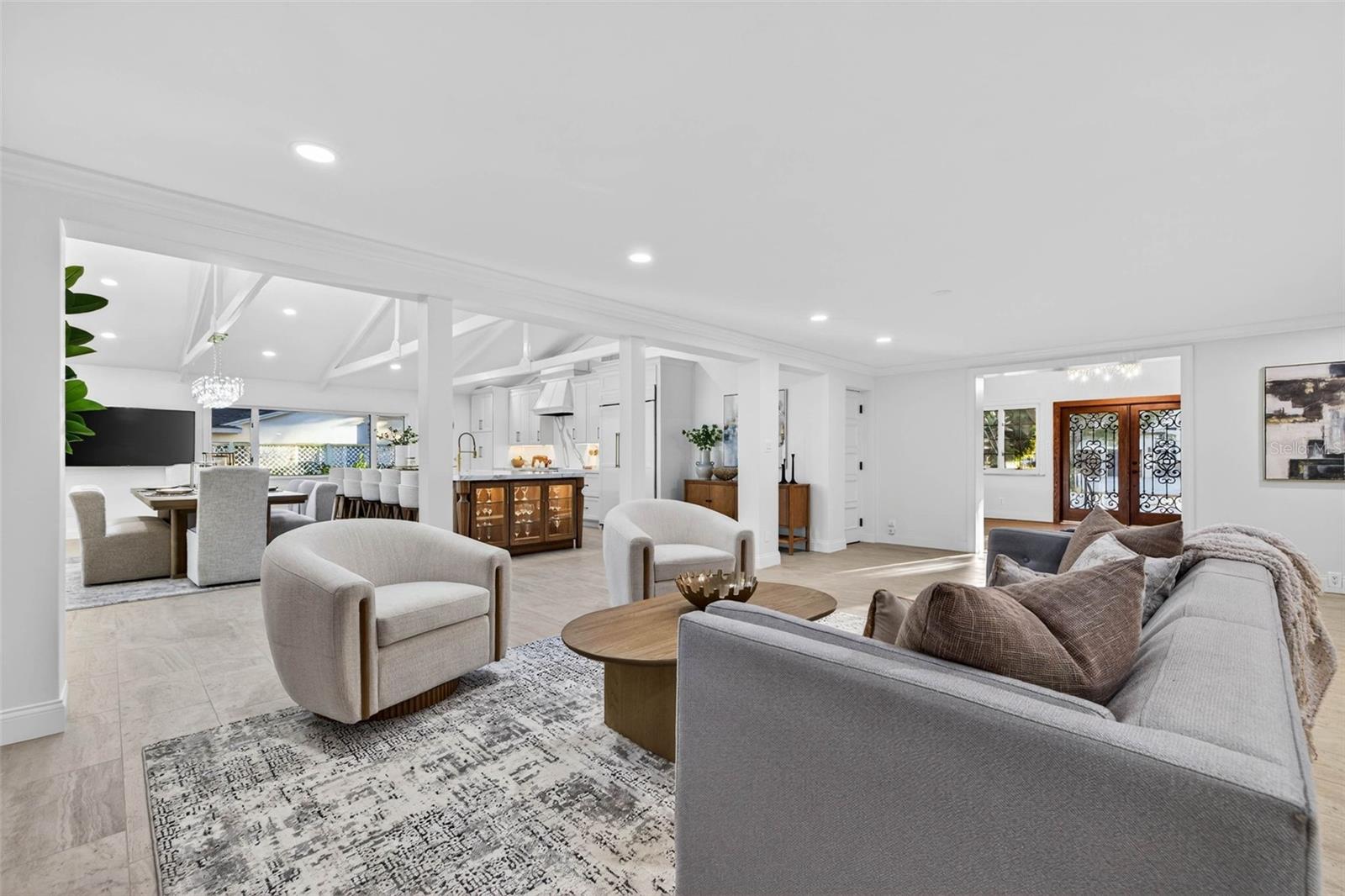 Image 13 of 75 For 1222 Brightwaters Boulevard Ne