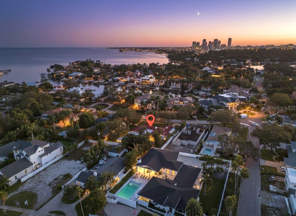 Image 2 of 75 For 1222 Brightwaters Boulevard Ne