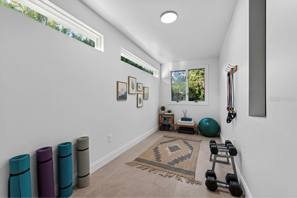 Image 51 of 75 For 1222 Brightwaters Boulevard Ne