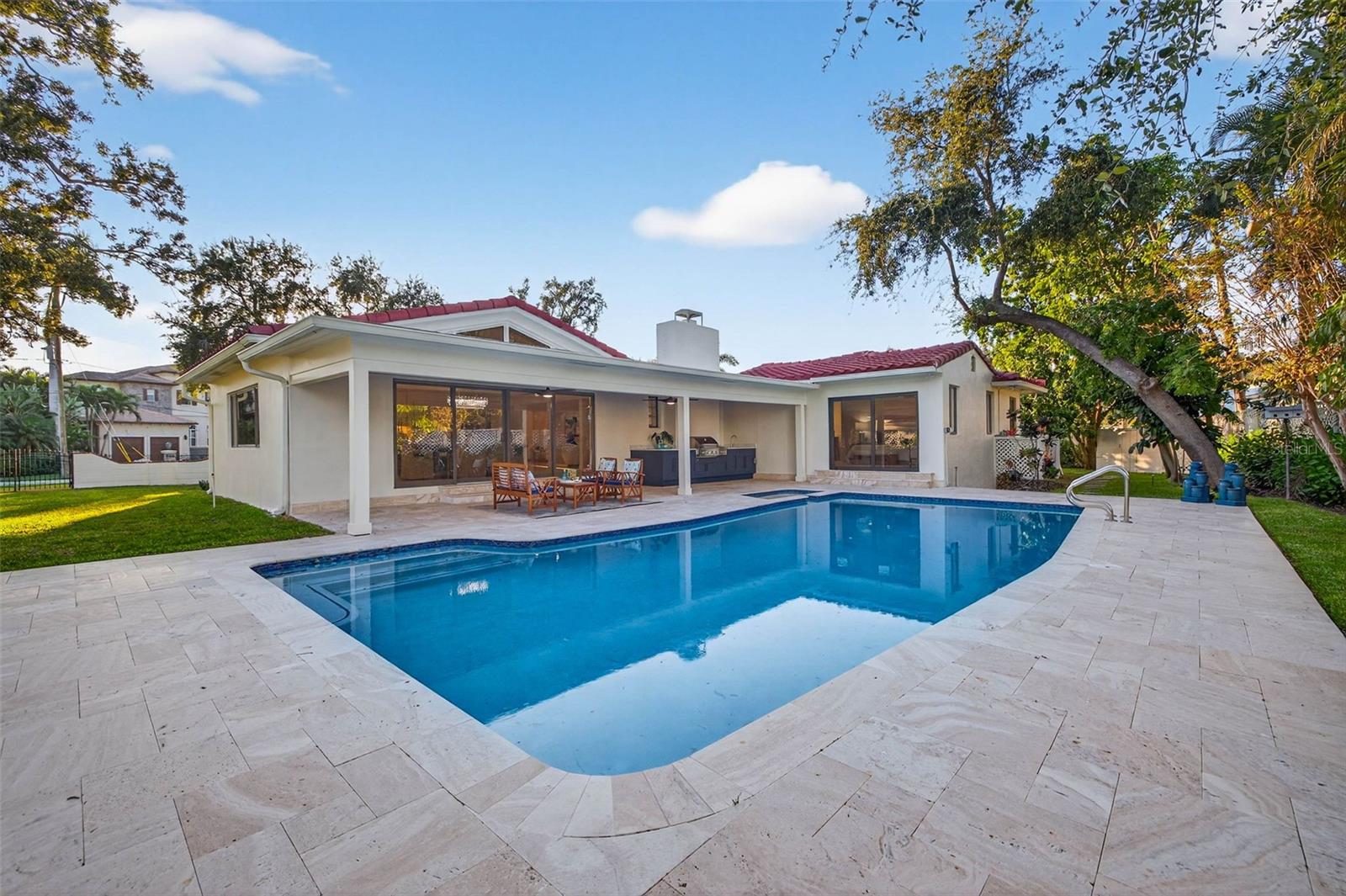 Image 60 of 75 For 1222 Brightwaters Boulevard Ne