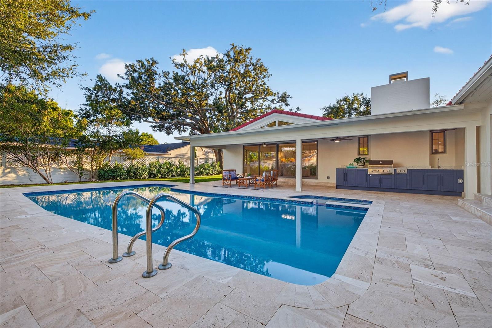 Image 61 of 75 For 1222 Brightwaters Boulevard Ne