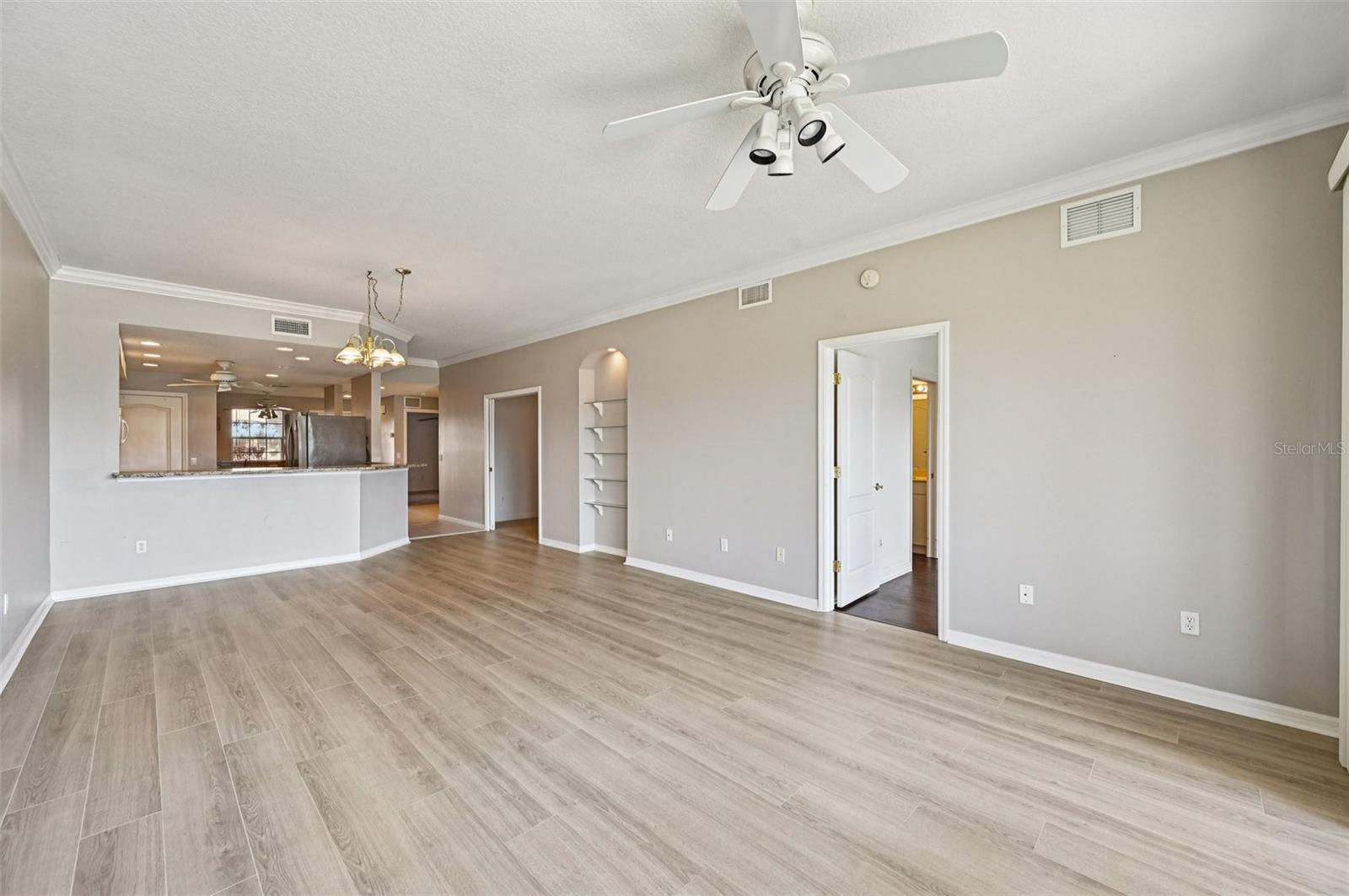 Image 10 of 63 For 6506 7th Avenue Circle W