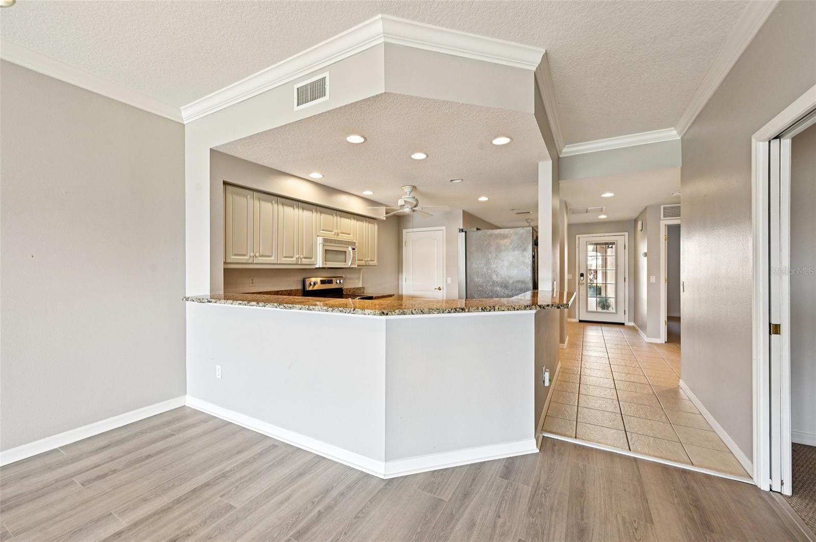 Image 12 of 63 For 6506 7th Avenue Circle W