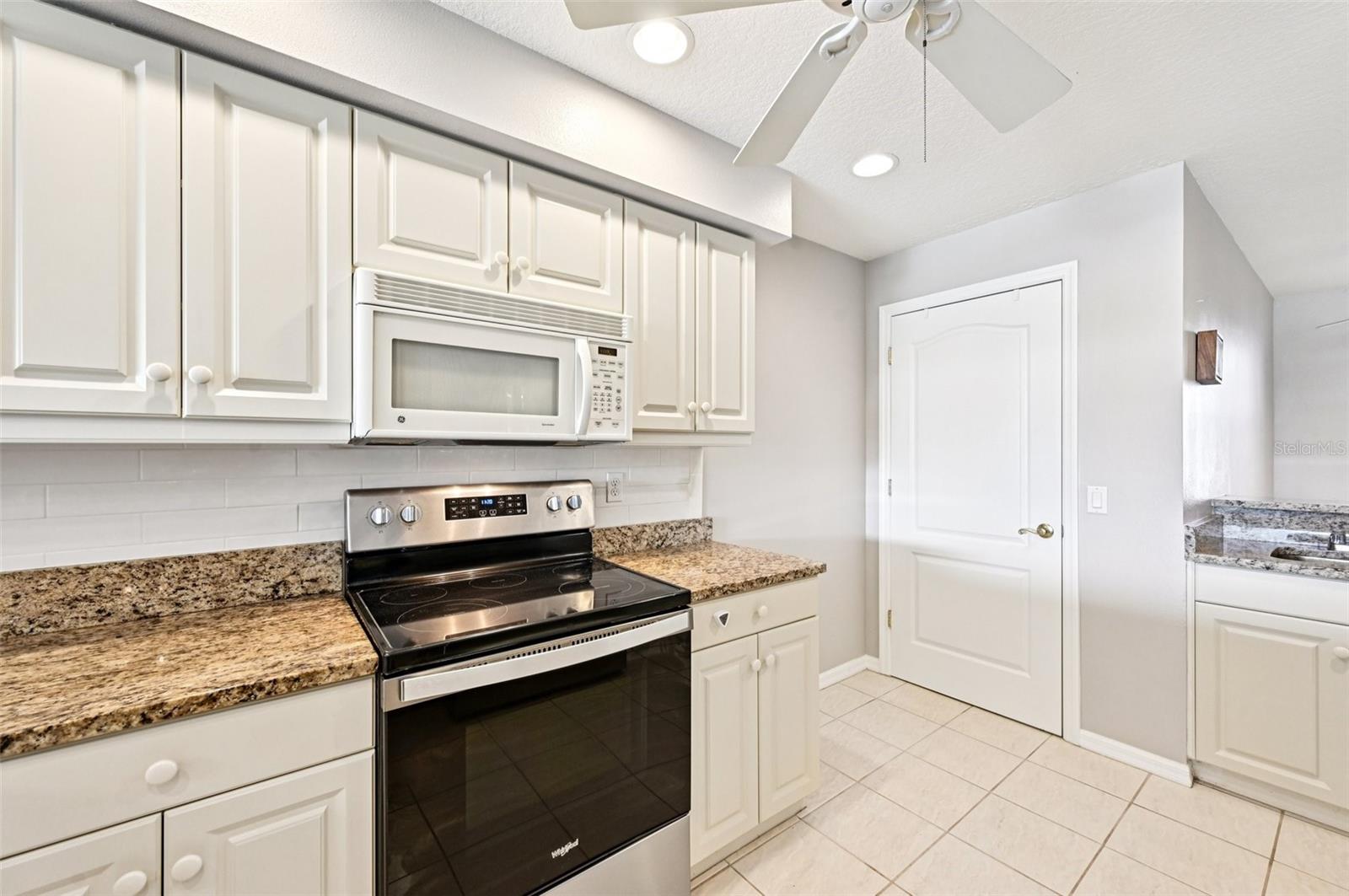 Image 19 of 63 For 6506 7th Avenue Circle W