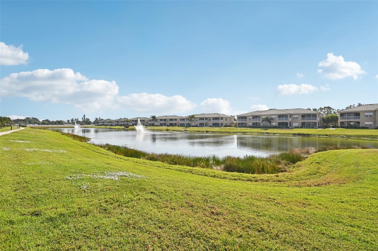 Image 43 of 63 For 6506 7th Avenue Circle W