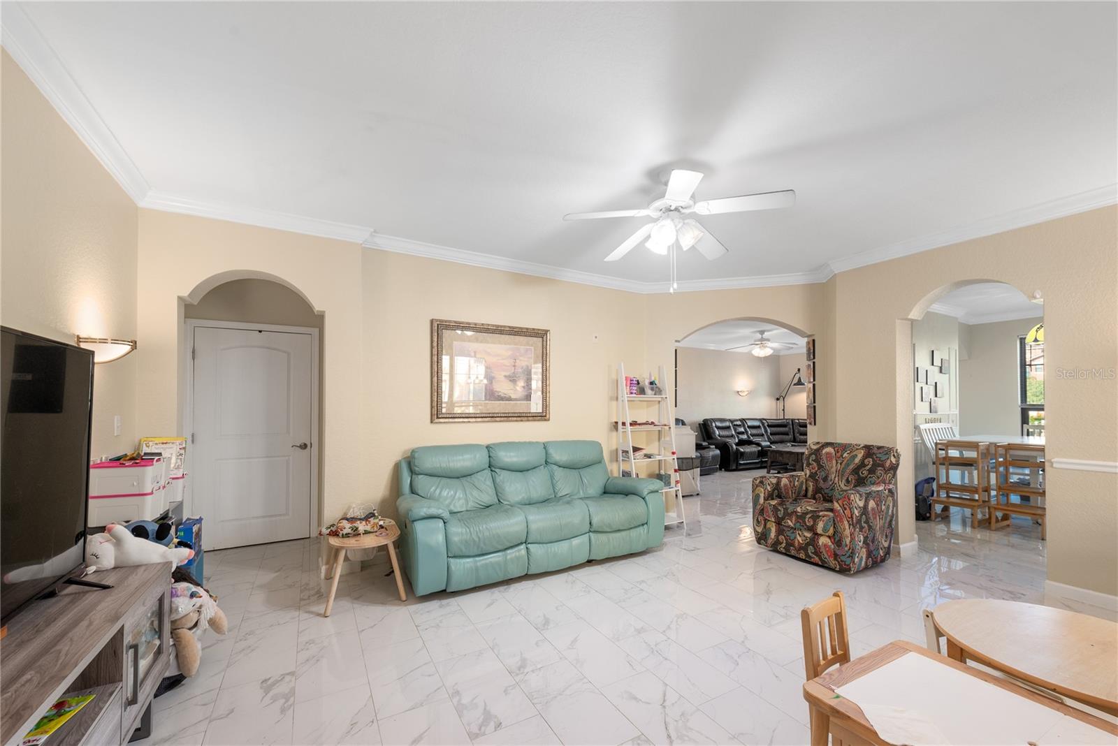 Listing photo id 8 for 2730 Via Tivoli  314b